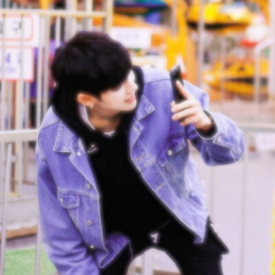 手动@黎恩阿 这个小姐姐 你要的图.
自截自调 二传注明
甜筱.