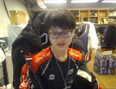 甜甜田野小可爱