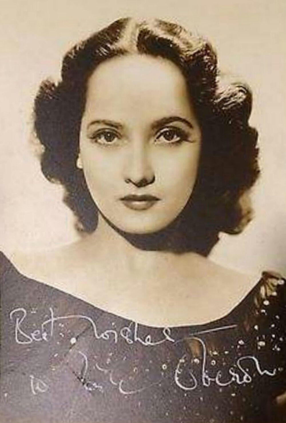 梅尔奥勃朗
Merle Oberon
美国女演员.1911-1979年