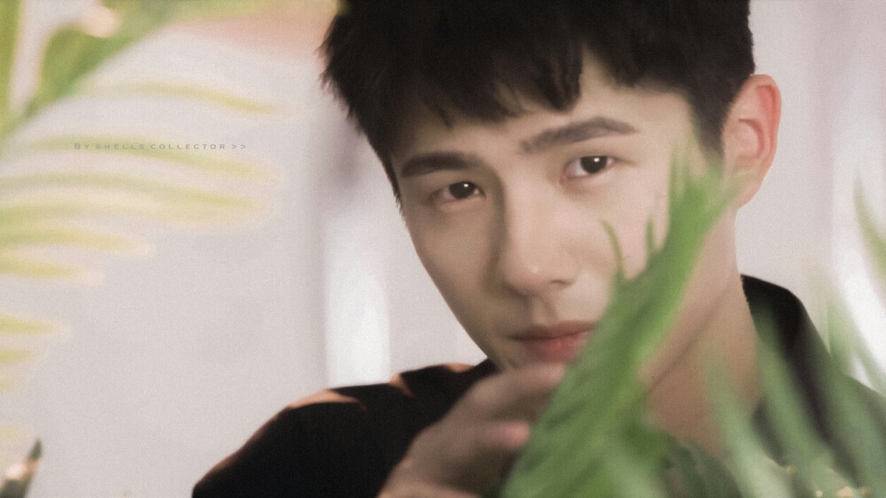 我一直在人潮人海中寻找你熟悉的脸。
cr微博