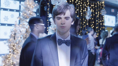 转自微博侵删（Freddie Highmore