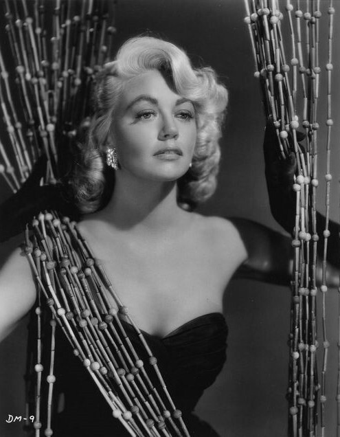 多萝西·麦隆Dorothy Malone