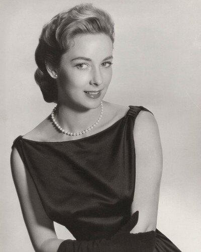 薇拉·迈尔斯Vera Miles