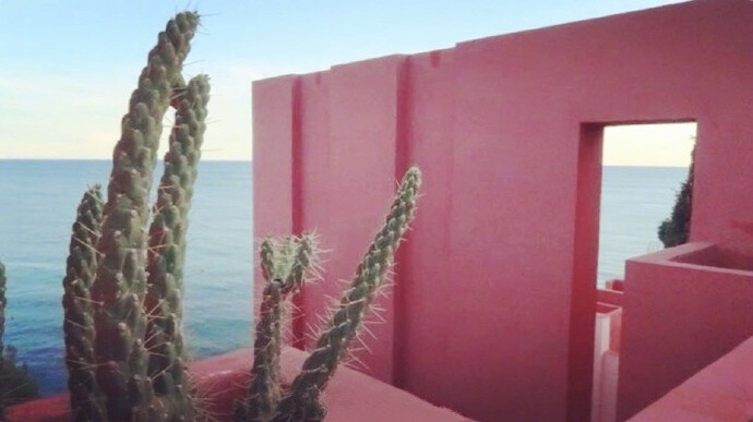 西班牙现实版纪念碑谷——La Muralla Roja 红墙马卡龙色的梦幻迷宫[米奇喜欢]少女心炸裂~#带着微博去西班牙# ?