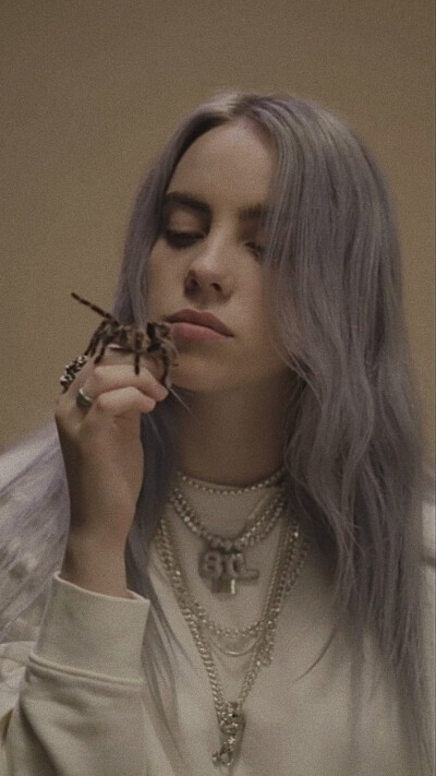 Billie Eilish 碧梨 蜘蛛梨