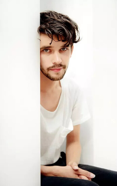 Ben Whishaw