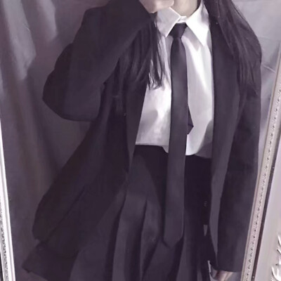 拿图点赞or评论，