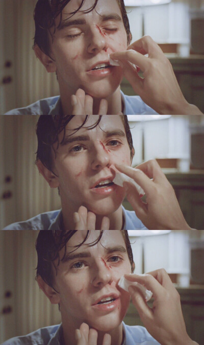 图源微博（Freddie Highmore