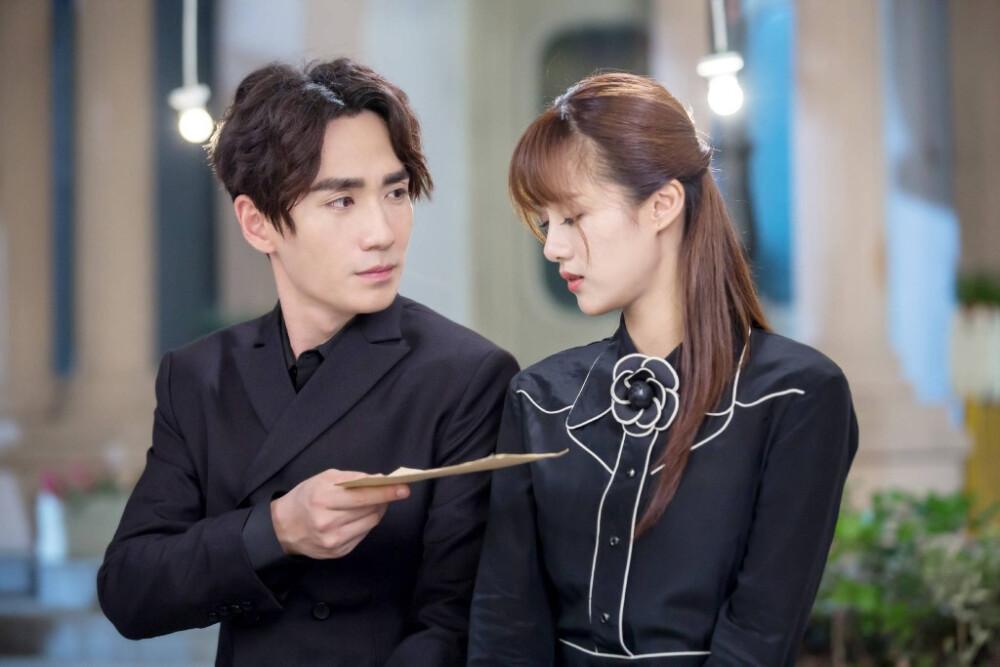 许你浮生若梦
罗浮生 朱一龙
段天婴 安悦溪