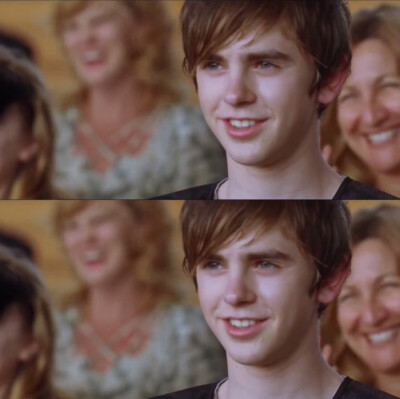 太太太好看了（Freddie Highmore