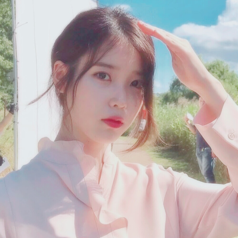 iu
by小珊上仙