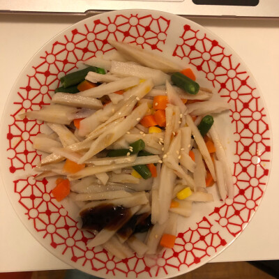 凉拌藕和蔬菜 素耗油玛西嗖