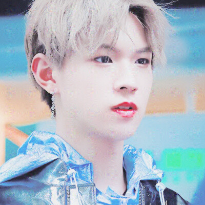 爱豆头像 李希侃