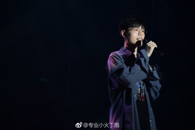 RaJor/丁丁 20181005 追星星的人 南京演唱会 cr.logo