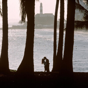 A.Abbas.
Beach scene.Brazil，Bahia State，Salvador，1996.