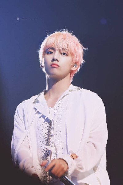 防弹少年团 金泰亨