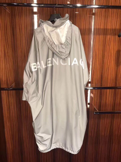 巴黎世家爆款！特殊材料，晚上夜光！ 万圣节感觉很好用[Smirk] 2674