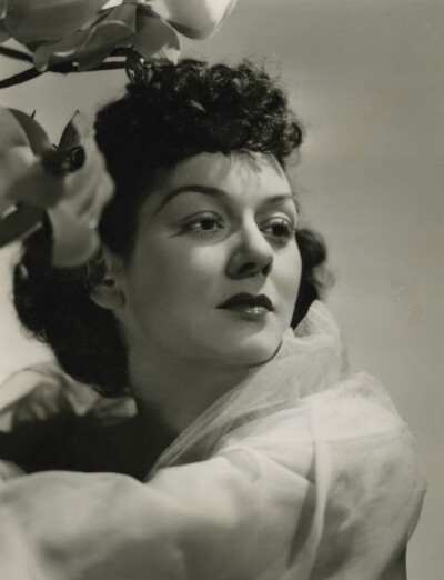 罗莎琳·拉塞尔Rosalind Russell