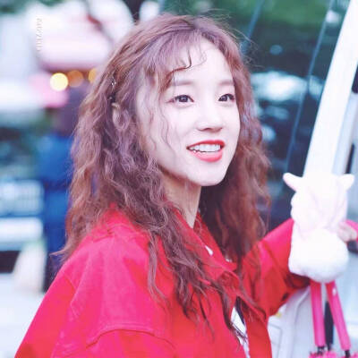 YUQI 头像