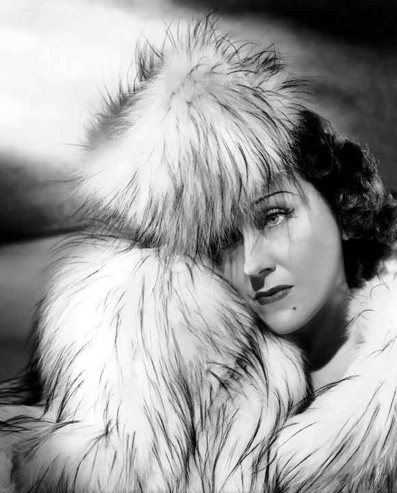 格洛丽娅·斯旺森Gloria Swanson（1899-1983）