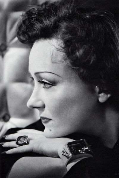 格洛丽娅·斯旺森Gloria Swanson（1899-1983）