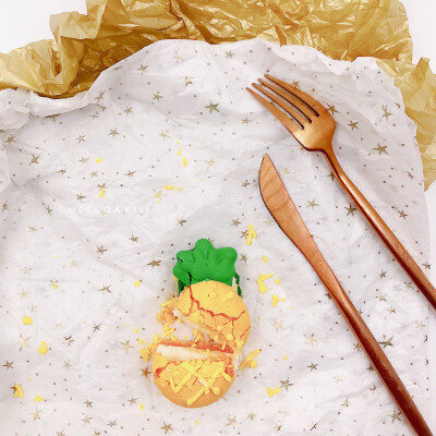 菠萝造型马卡龙