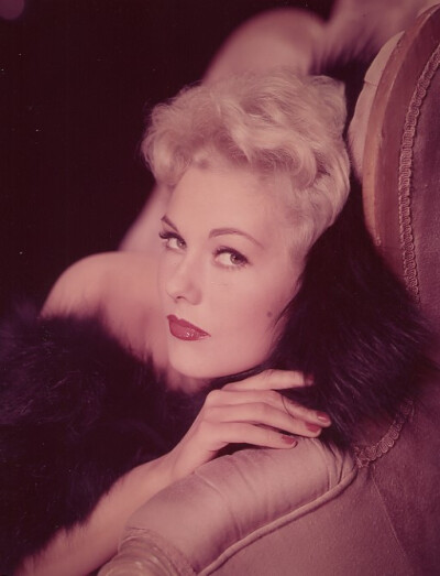 金·诺瓦克Kim Novak