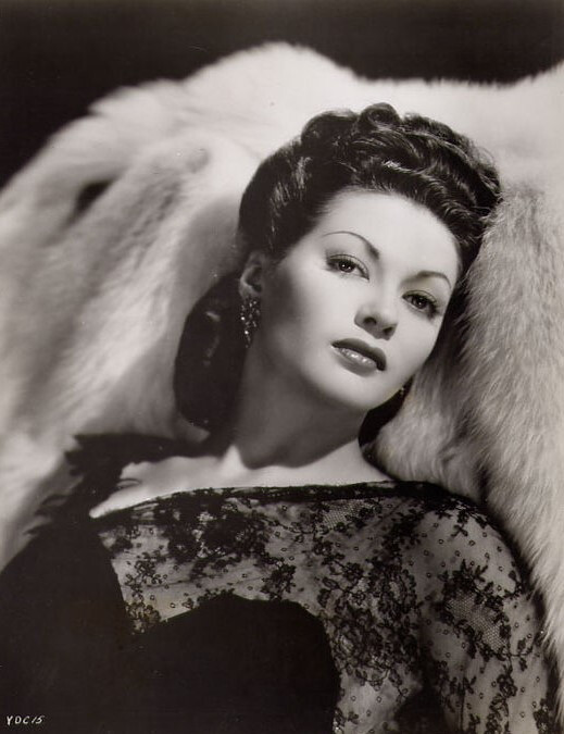 Yvonne De Carlo