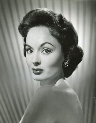 安·布莱斯Ann Blyth