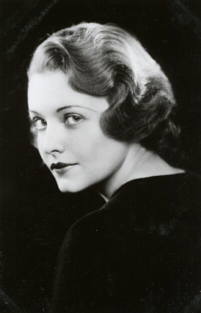 玛德莲·卡罗尔Madeleine Carroll