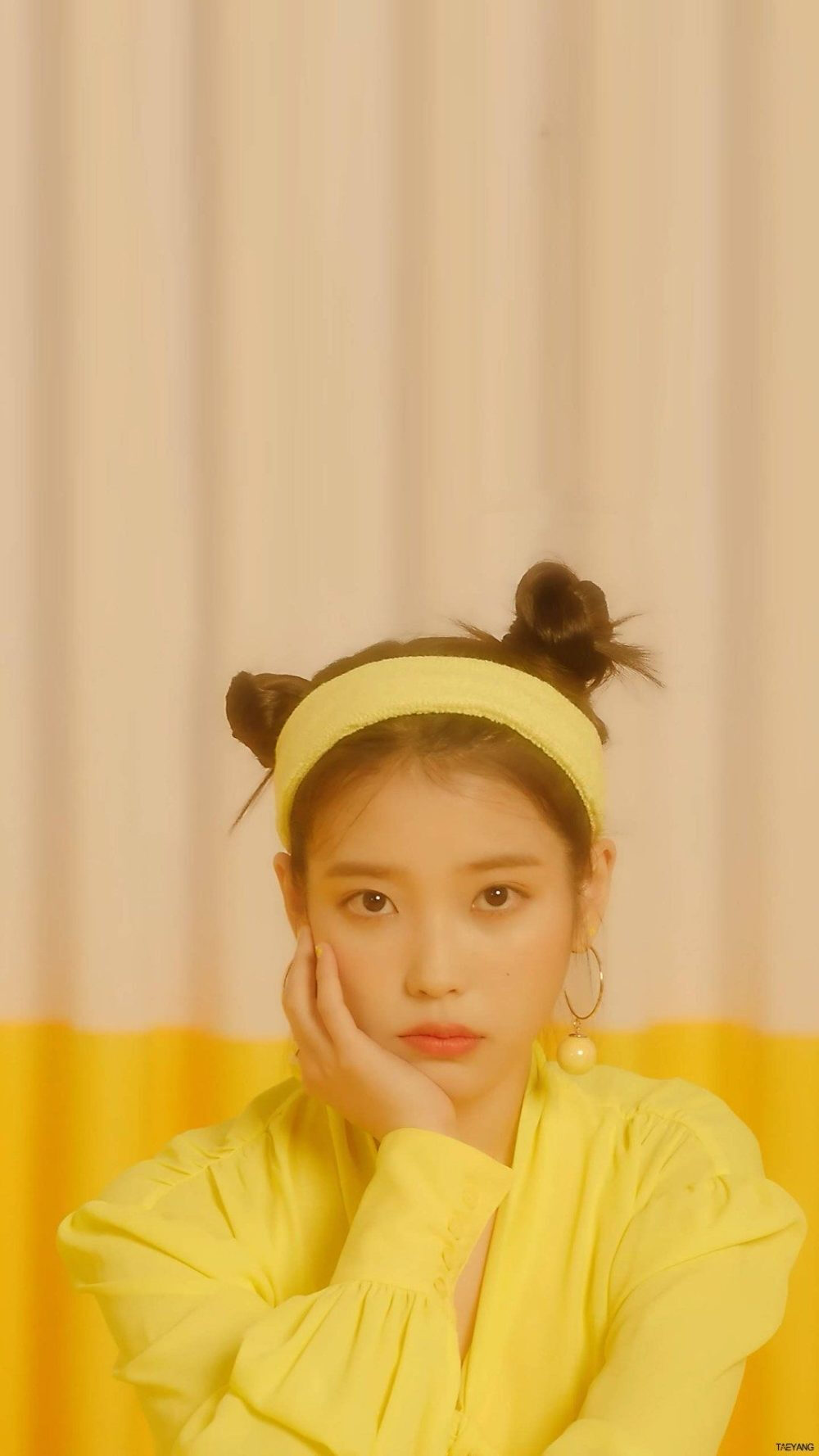 IU (侵删)