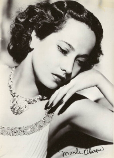 梅尔·奥勃朗Merle Oberon（1911-1979）