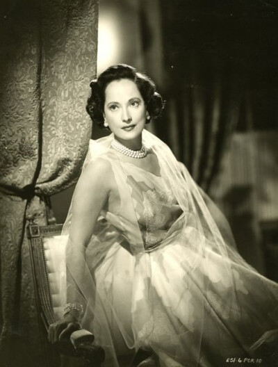 梅尔·奥勃朗Merle Oberon（1911-1979）