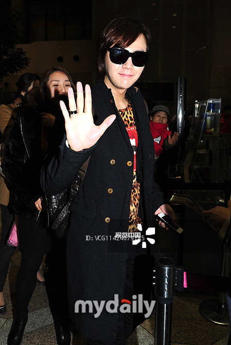 2012年1月18日，首尔，电影《宠物情人》前往日本宣传，张根硕