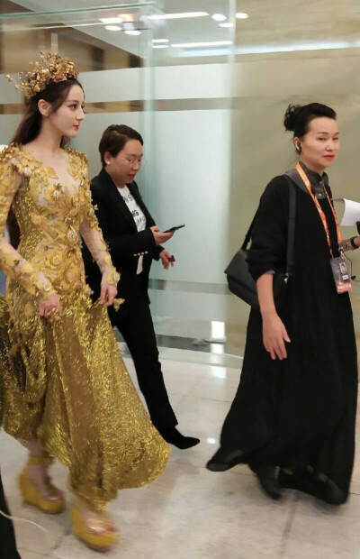 迪丽热巴/金鹰女神