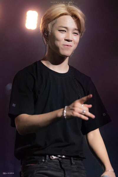 朴智旻Jimin旻旻糯米团子???Chimchim.
??.jinKissLetsgo [生日贺图4P]
#1013 JIMIN Happybirthday