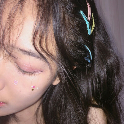 头像 女 by鱼籽酱