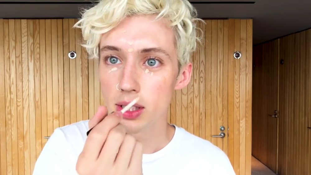 戳爷 troye sivan 特洛耶希文 自截外网视频 化妆 [杨晋戈]