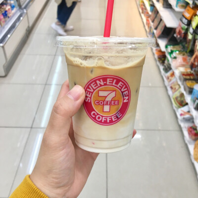 「711」冰拿铁