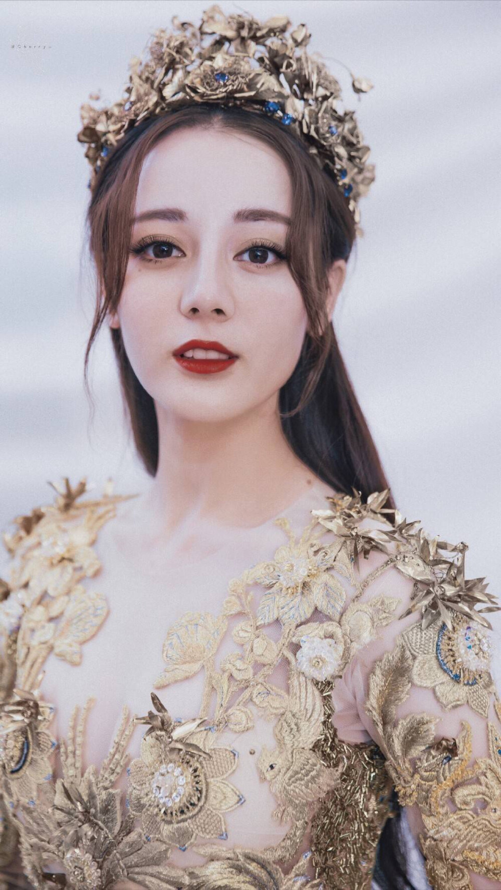 cr：姿cherry
迪丽热巴2018金鹰女神