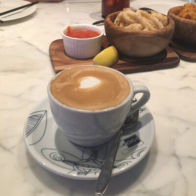 HK Ciao Chow - flat white 