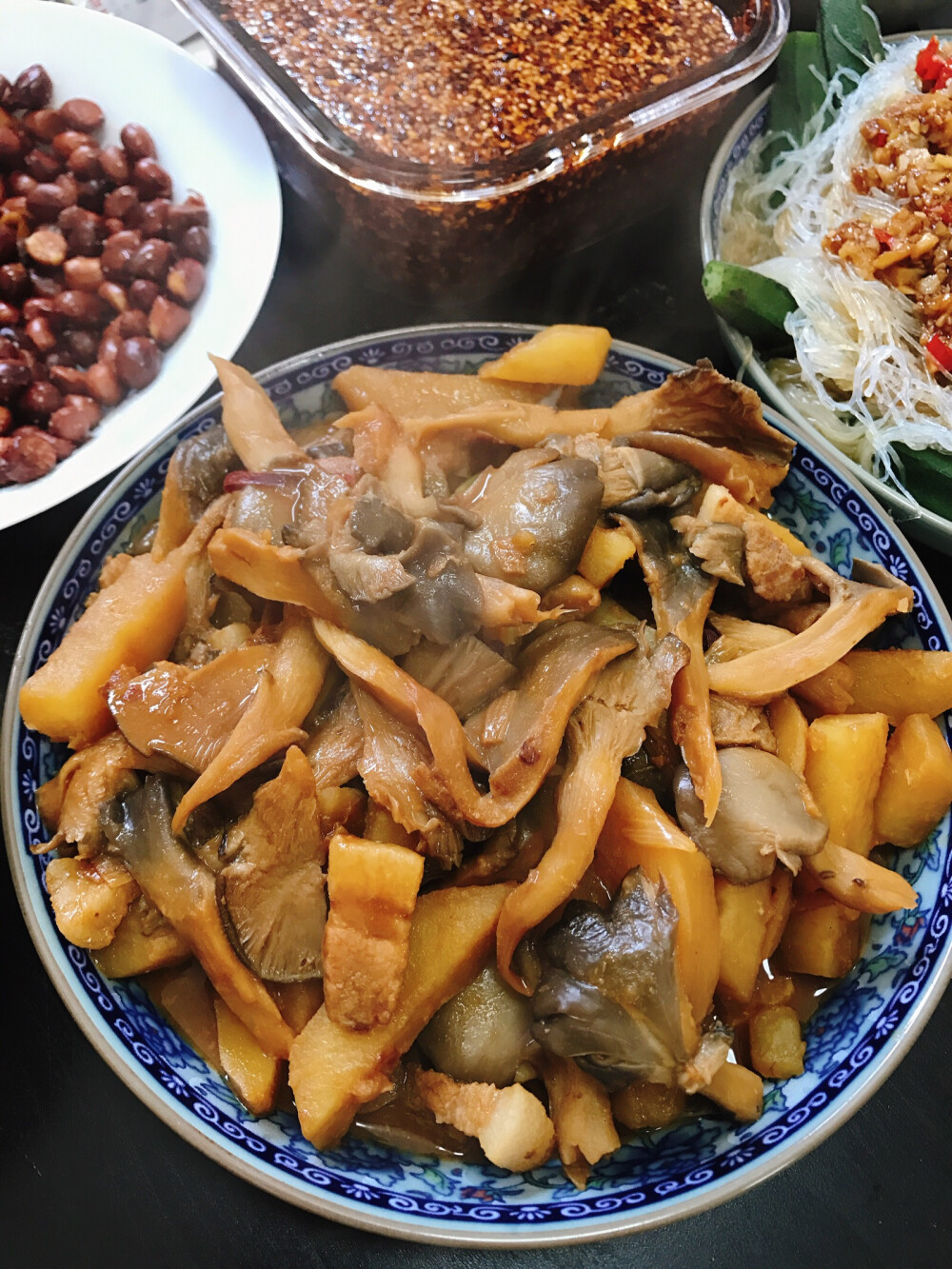 土豆炖蘑菇 老公下厨