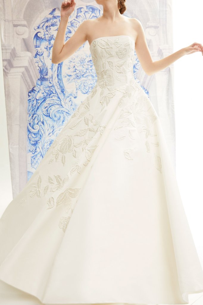 卡罗琳娜·海莱娜 Carolina Herrera 2019/20秋冬婚纱礼服发布 - Bridal Fall 2019