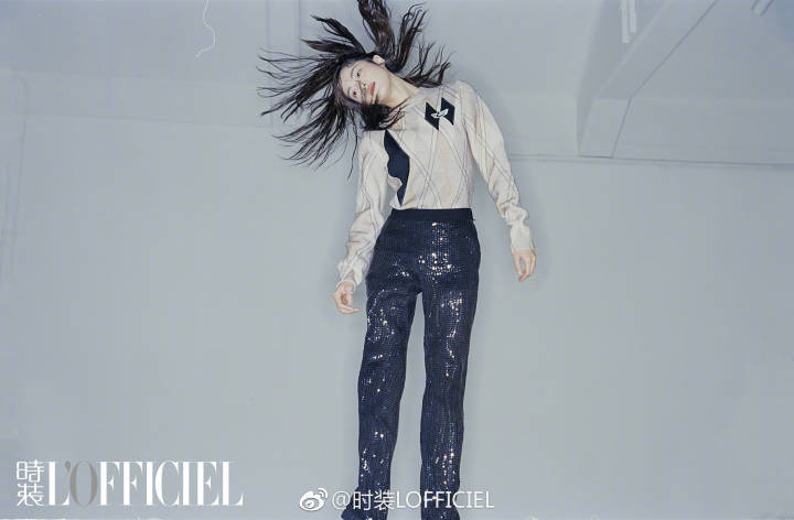 钟楚曦时装杂志十一月刊