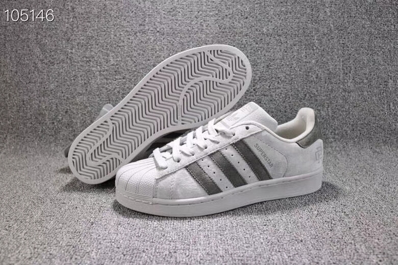 麂皮RH-SA-JY
爆火 Adidas SuperStar x Reigning Champ 贝壳头联名款卫冕冠军系列麂皮板鞋男女鞋BS9558
36-44码