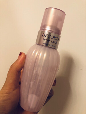 黛珂牛油果乳液
这是一款特别适合我的乳液，回购了无数瓶了，别的产品无法替代它❤