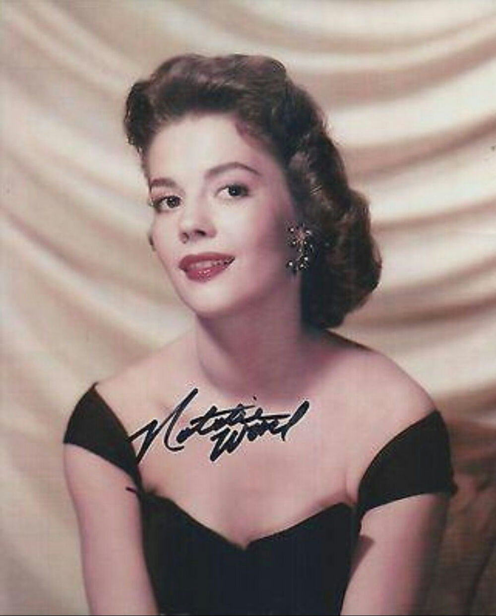 娜塔莉伍德
Natalie Wood 1938-1981年
美国女演员.曾获得奥斯卡第28/34/36届最佳女主角提名.20世纪99位女演员.