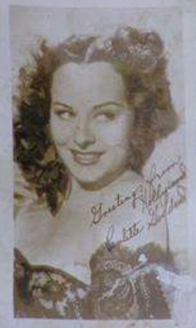 宝莲高黛
Paulette Goddard
美国女演员.1910-1990年