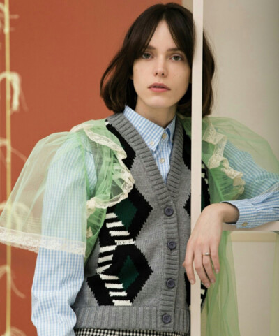 斯塔西·马汀 Stacy Martin