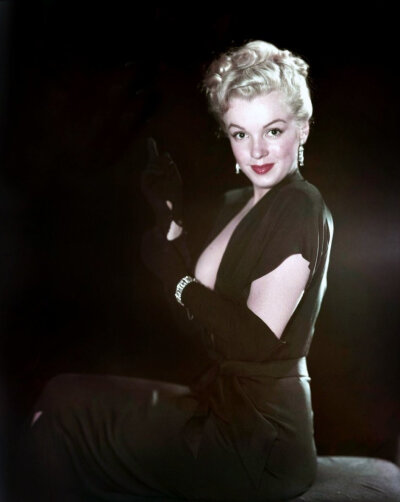 #Marilyn Monroe# Photos promotionnelles pour le film "The asphalt jungle" prisent par Ed CLARK. Marilyn by Ed Clark, 1950's ????